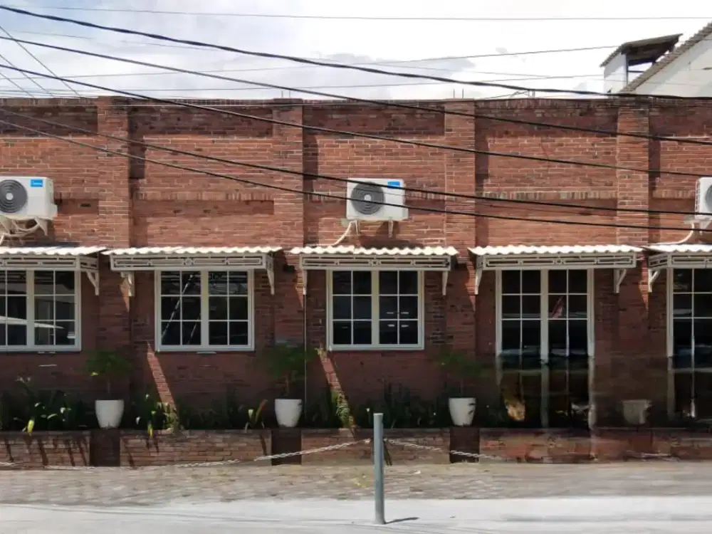 Dijual/Disewakan Rumah Jl. Raya Patmosusastro