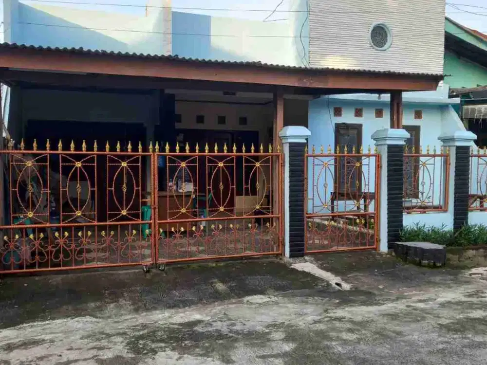 RUMAH MURAH TANAH LUAS 240m² komplek Jakasampurna Bekasi barat