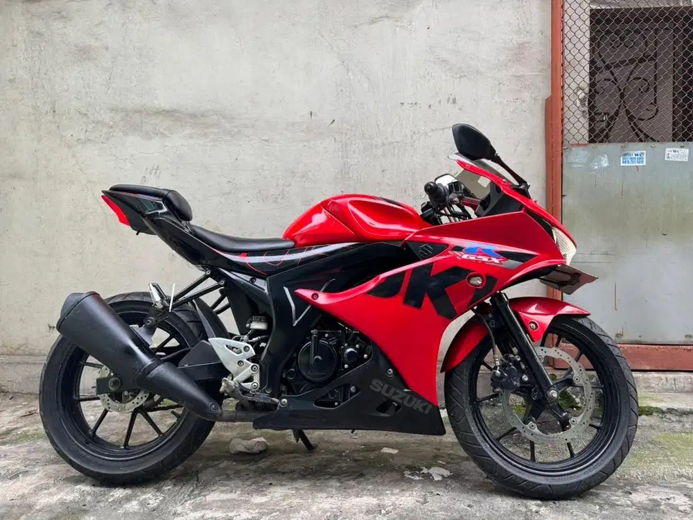 Suzuki GSX R 150 keyless thun 2018 mesin halus jozz siap gas gan.