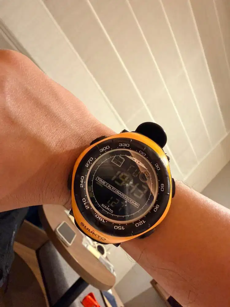 Jam Tangan Suunto Vector Wrist Yellow Com Original Market Japan