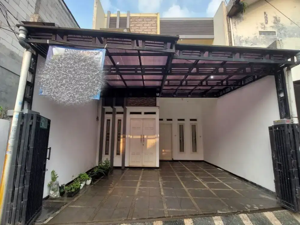 RUMAH 2LT SIAP HUNI DI PASAR MINGGU, DEKAT KE STASIUN, TOL & PERKANTORAN