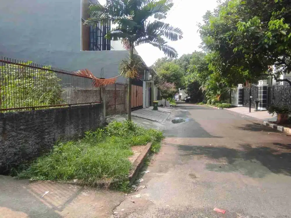 dijual murah tanah kavling 216 m siap bangun di billymoon pondok kelapa Jakarta Timur