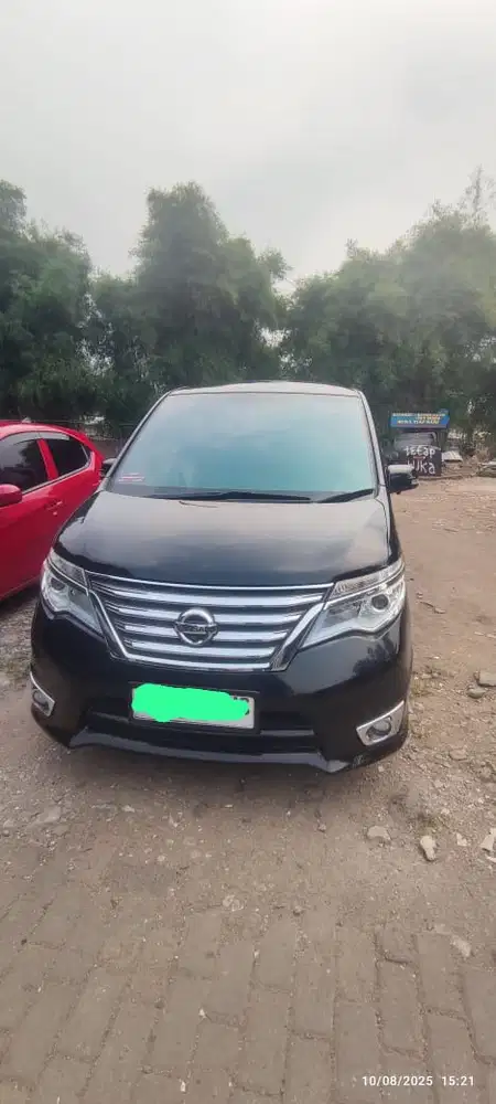 Nissan Serena 2015 Bensin