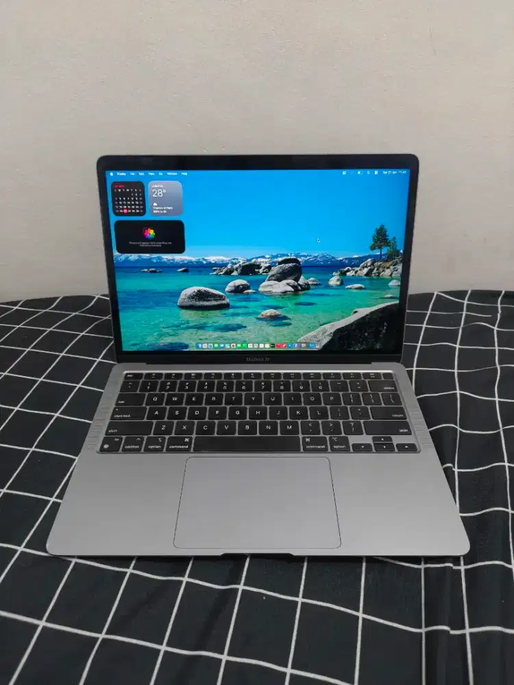Macbook air m1 2020 8gb/128gb