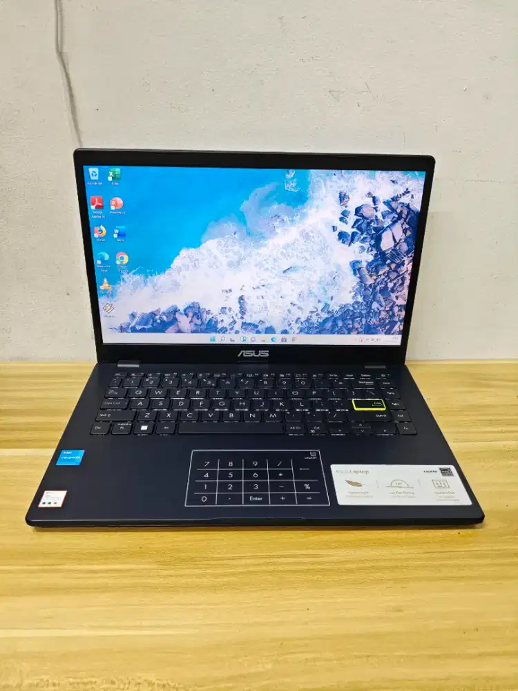 Asus VivoBook E410Ka. Intel Celeron N4500. Ram 8gb. Ssd 256gb