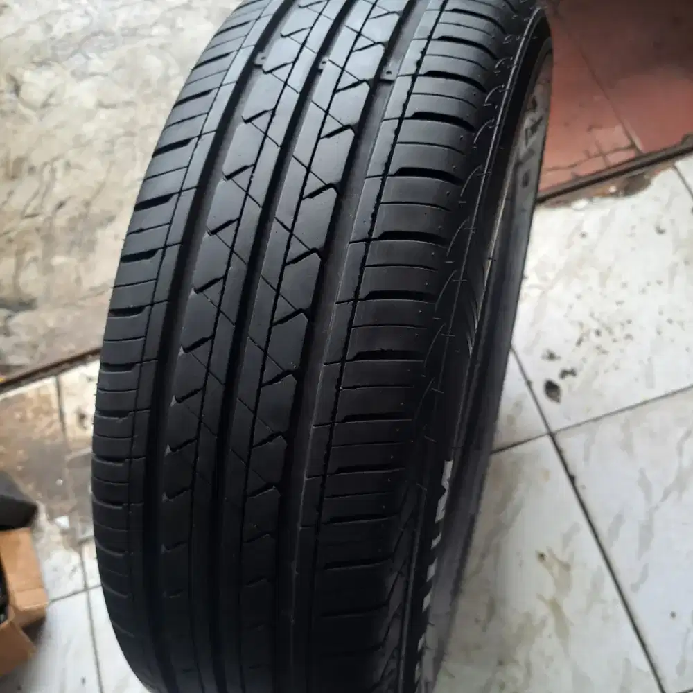 Ban innova 205 65 r15  cuman 1pcs saja