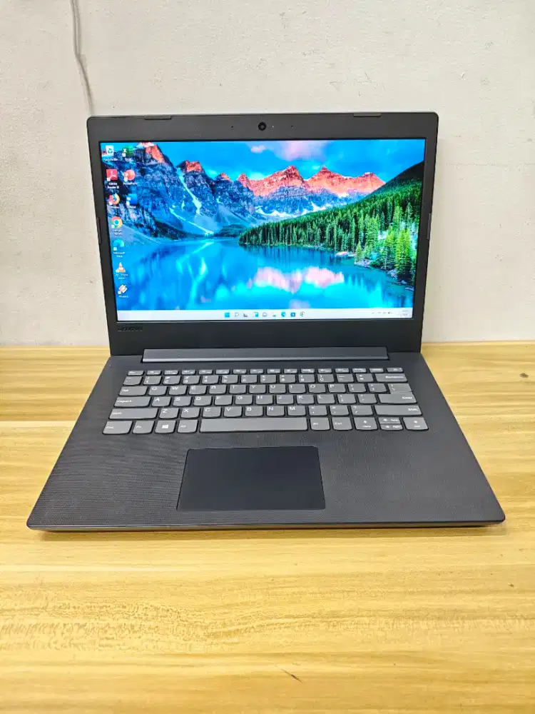 Lenovo Ideapad 130-14ikb. Core i3-7020u. Ram 4gb. Ssd 128gb. Hdd 500gb