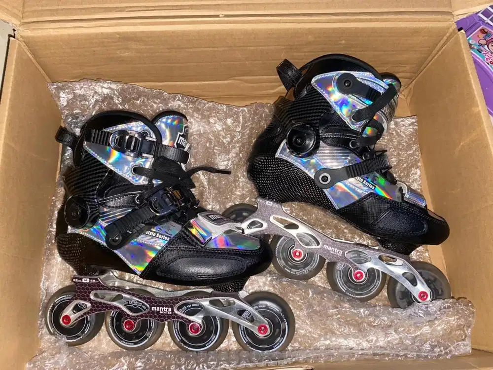 Sepatu roda carbon size M 33-35