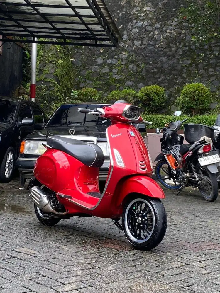 Vespa Sprint iGet ABS 150 tahun 2021