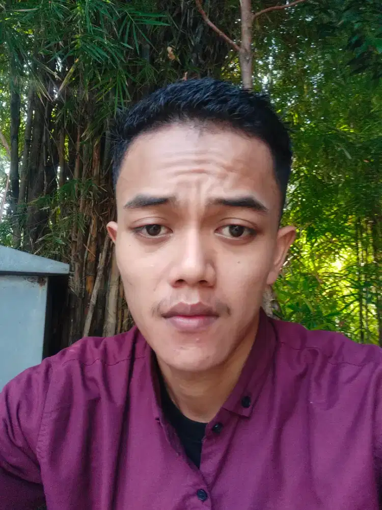 Sedang mencari lowongan kerja