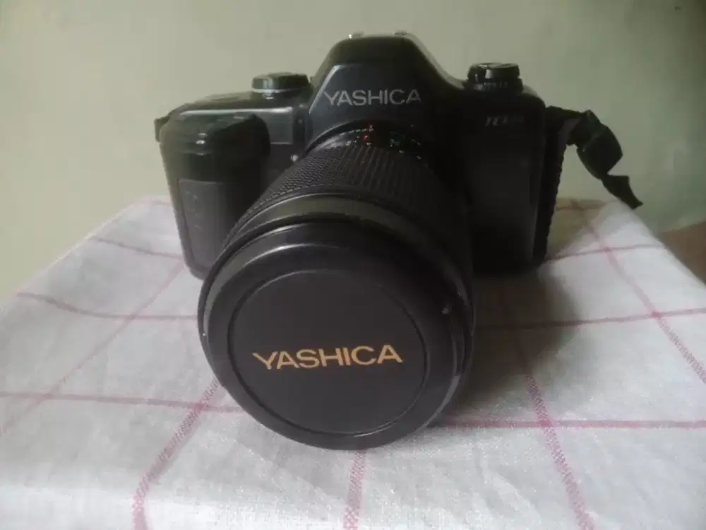 Camera Yashica 108 dan Flash light
