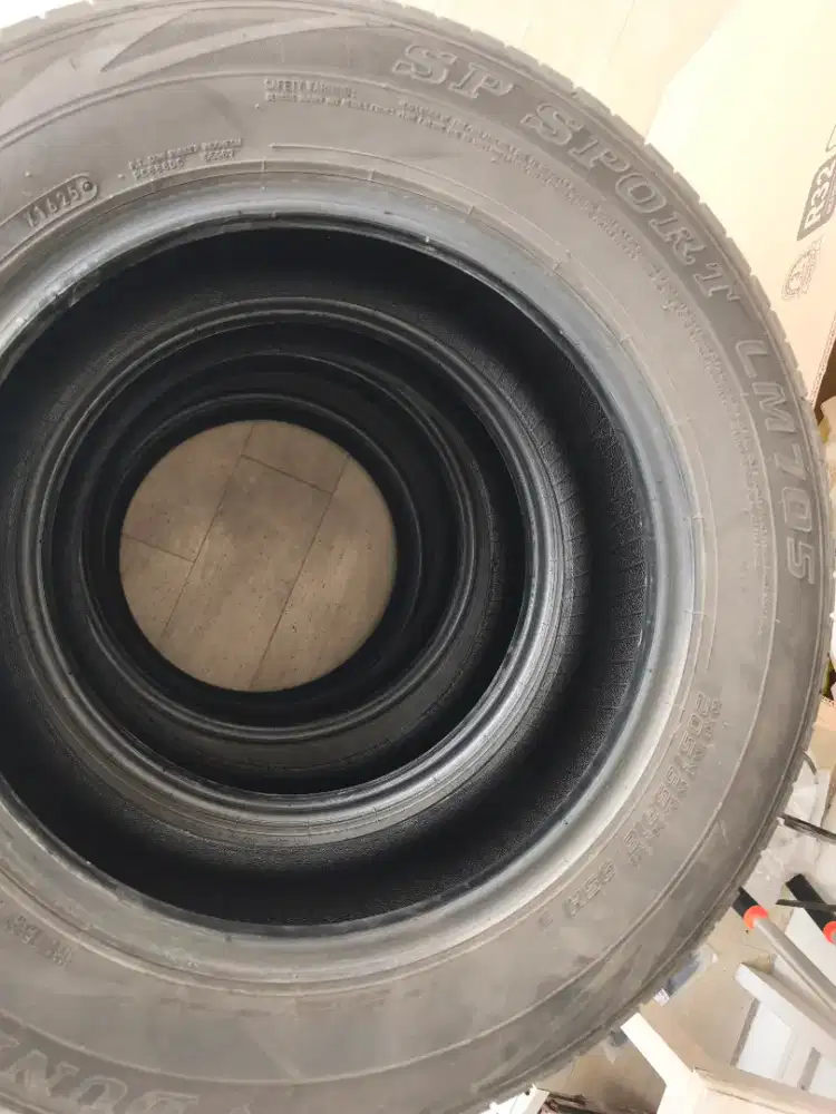 Jual ban bekas innova reborn ban dunlop