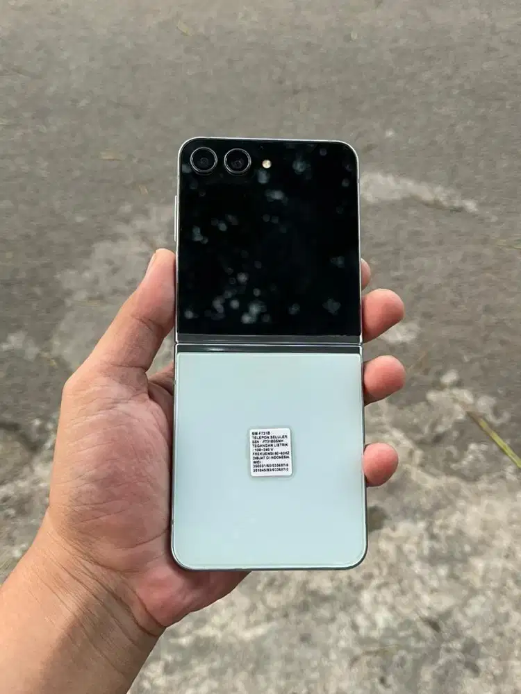Samsung z flip 5 8/256