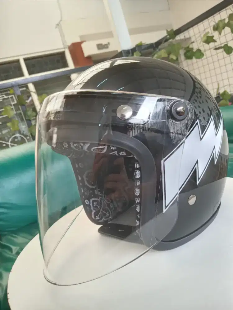 Helm Slim Head Niels Black Glossy