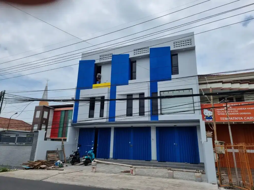 Disewakan Ruko Baru Gress 2,5 Lantai  Jalan Raya Ploso Baru Komersial Area Surabaya Timur