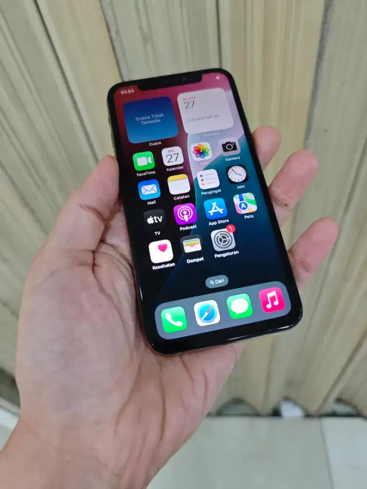 Iphone xs 64gb gold all operator pemakaian lama sinyal aman