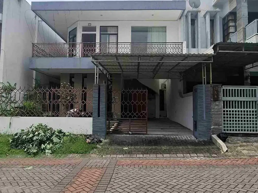 Disewakan Rumah 2 lantai bersih terawat dekat Gwalk Citraland murah