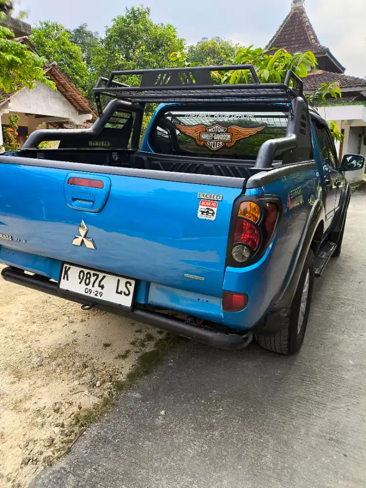 Jual Strada Triton Type Exceed Matic 2008 4x4 aktif pjk panjang