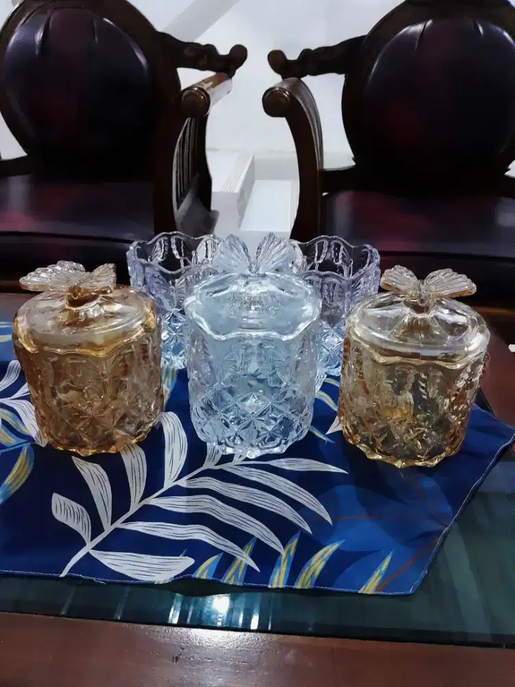 Toples kaca kupu2 setengah kristal