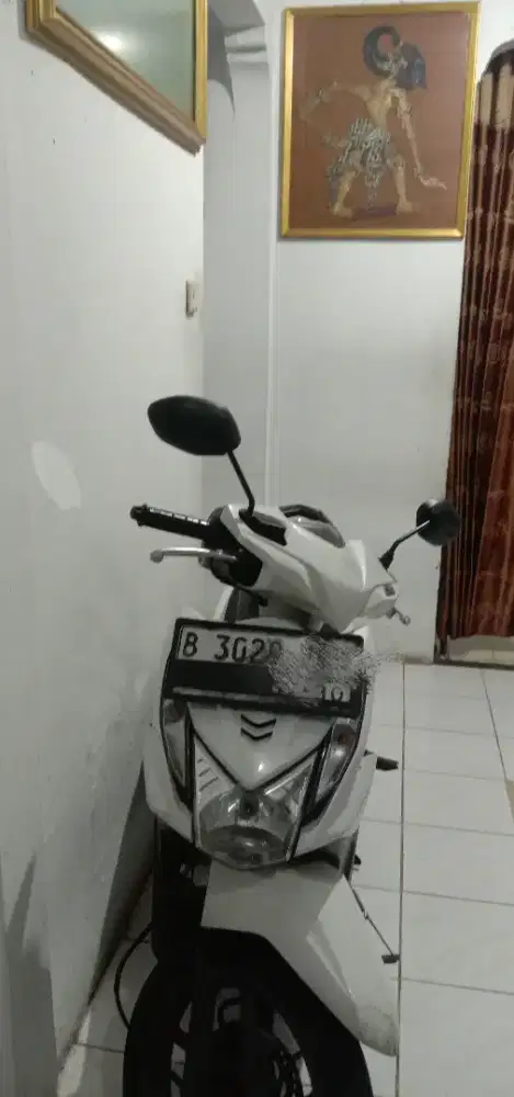 BEAT 2014 STNK, BPKB DAN FAKTUR A/N PEREMPUAN