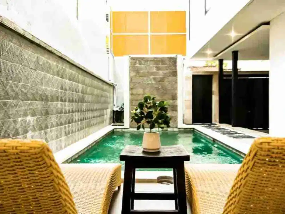 dijual villa lantai 2 seminyak