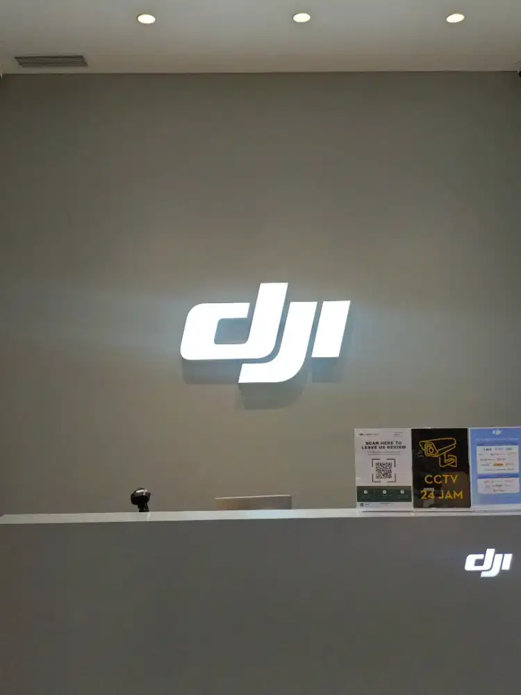 DJI AIR 3S - Dual camera drone for travel photography