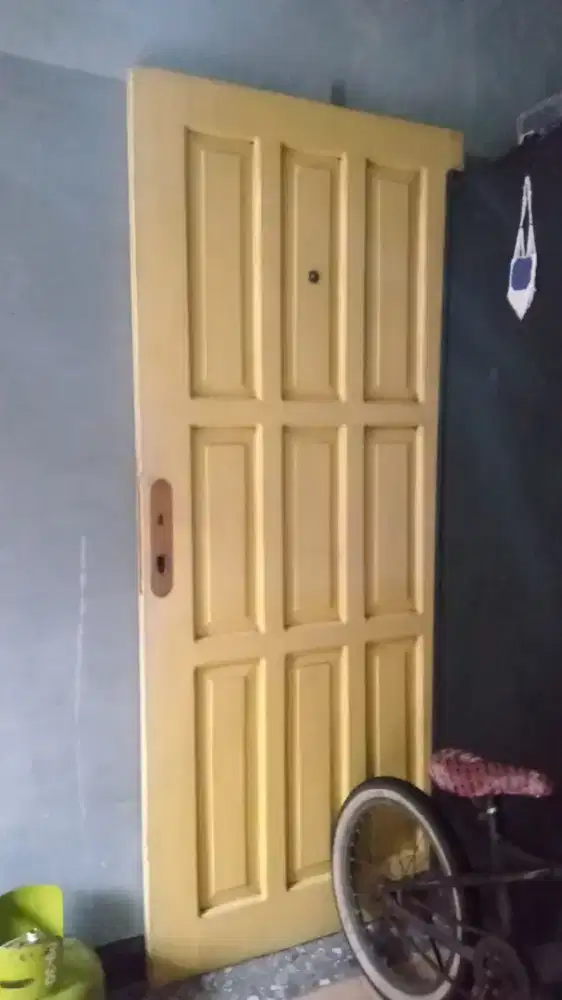 Di jual daun pintu kayu