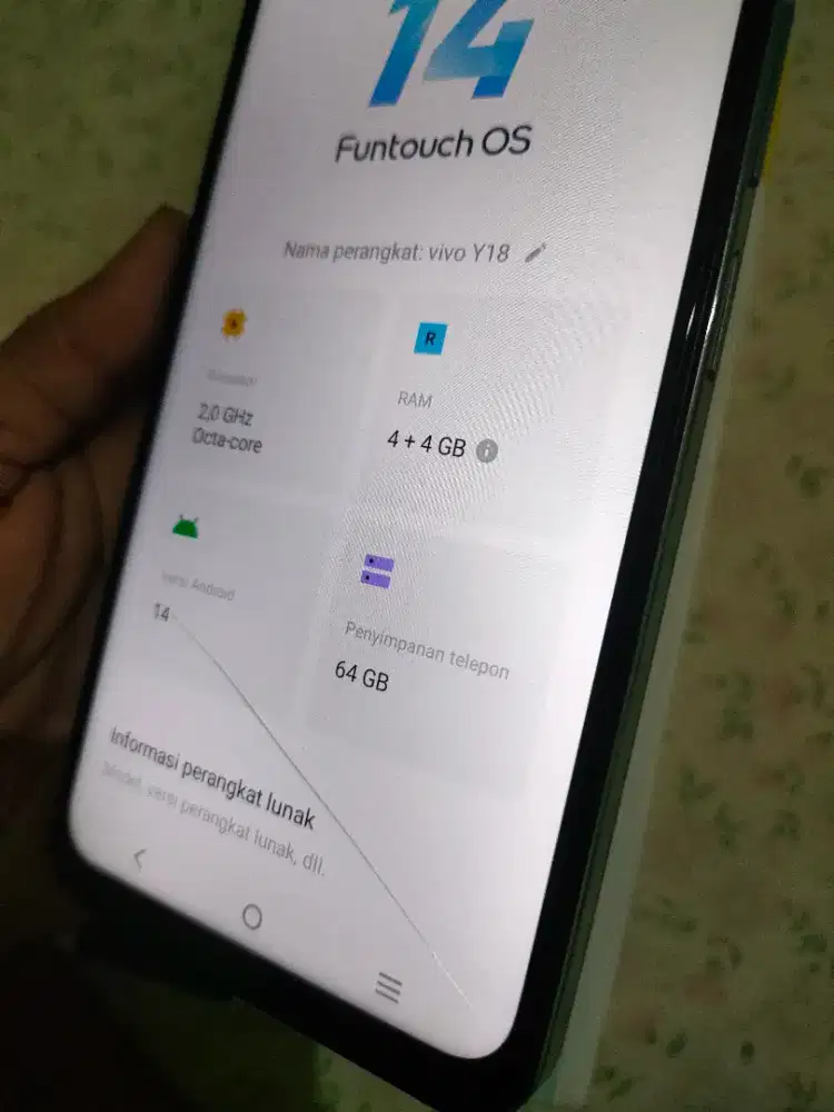 Vivo y18 ram 4/64 minus dikit