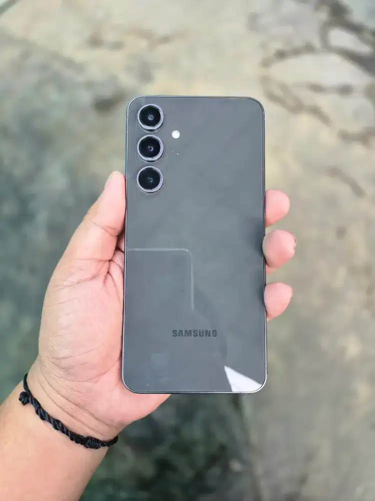 Samsung S24 FE 8/256GB (Resmi)