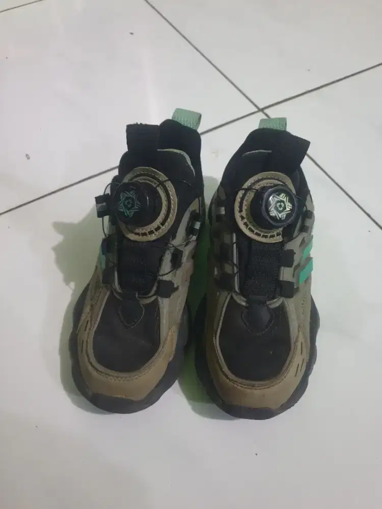 Sepatu Anak Size 32
