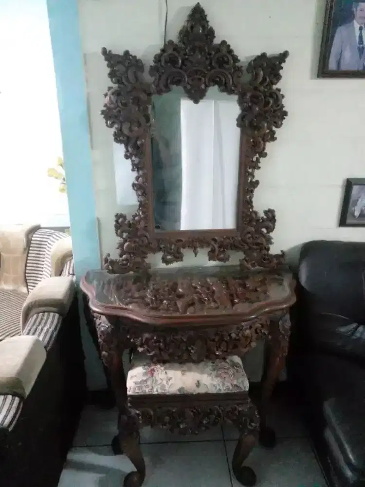 Meja Rias jati dan kursi nya