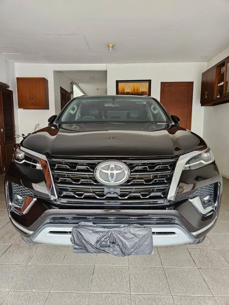 Toyota Fortuner 2.4 VRZ 4x2 Tahun 2021