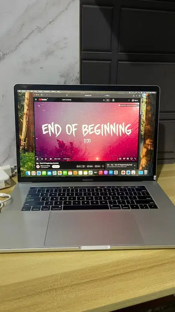 Macbook Pro 2018 15inch i7/16/512Gb Touchbar