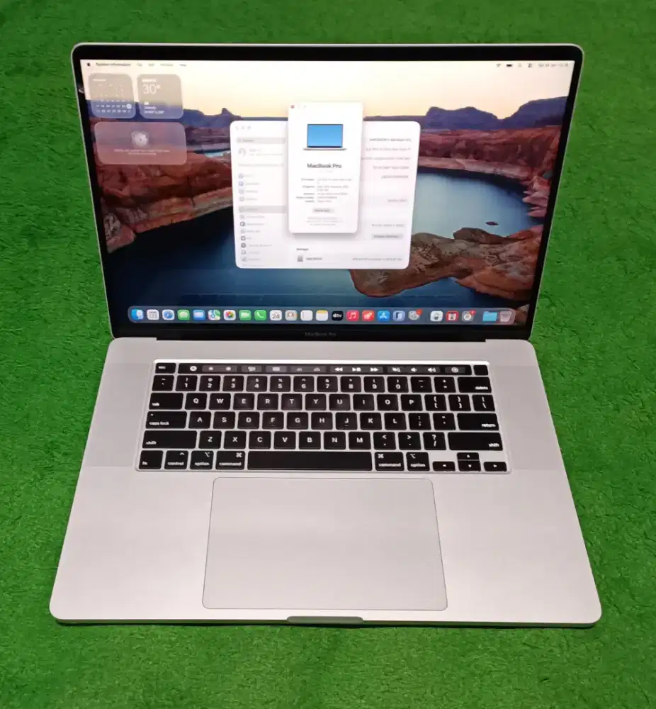 Macbook Pro 2019 16inch i7 16/512 Silver Touchbar Dual VGA Mulus Murah