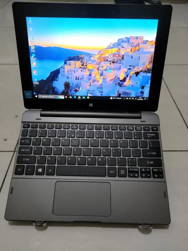 Laptop Acer Switch One