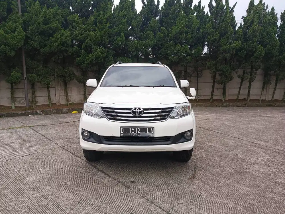Toyota Fortuner G luxury matic 2011 putih