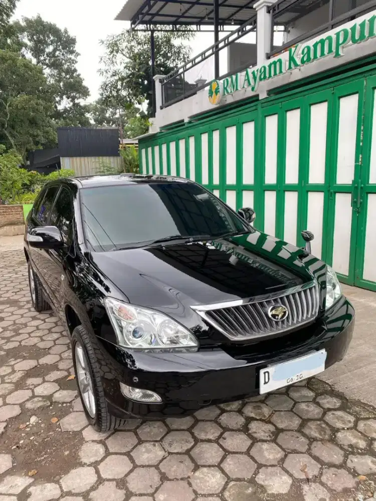 Toyota Harrier 2010