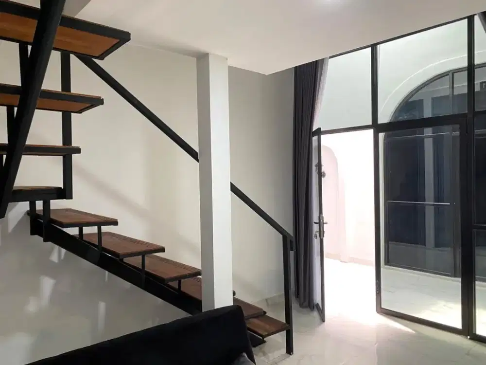 Siap Huni! Villa Mezzanine Eksklusif di Maguwoharjo Depok Sleman