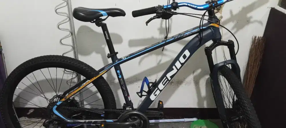 Di jual sepeda Genio tipe M573