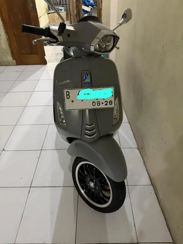 Vespa sprint tahun 2023 ABS