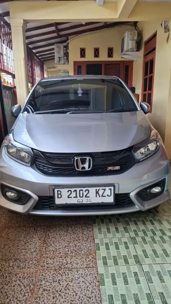Honda brio RS  bensin-AT 2021 ( SILVER )