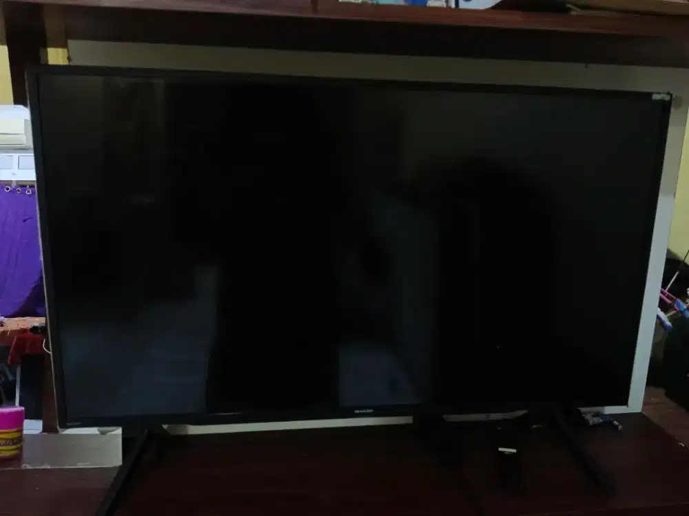 Di jual smart tv android 42 inch sharp