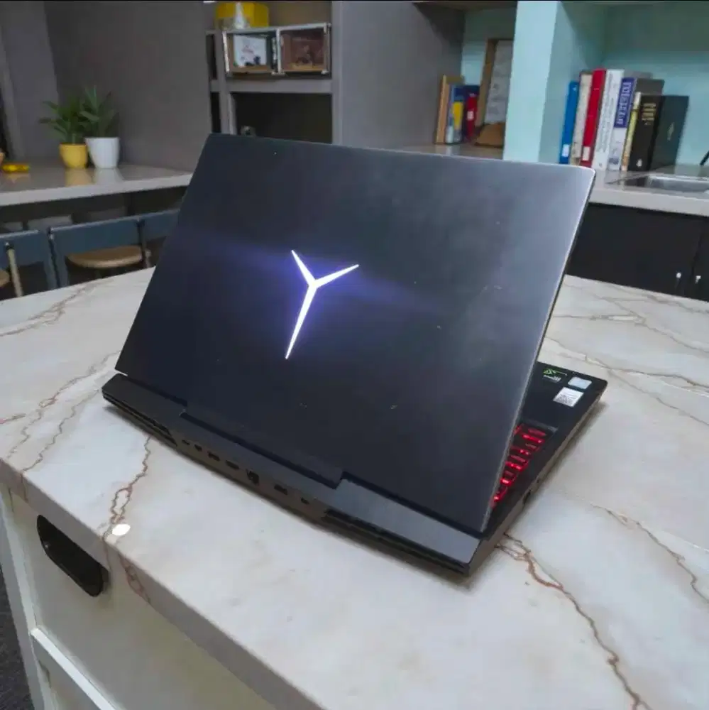 LENOVO LEGION Y545 81Q [RAM 16GB SSD 512GB GTX VRAM 6GB]