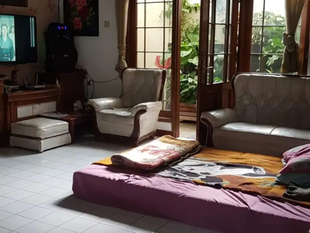 Dijual Rumah daerah Cemara Sukajadi: BU 700 jt.(bisa nego)