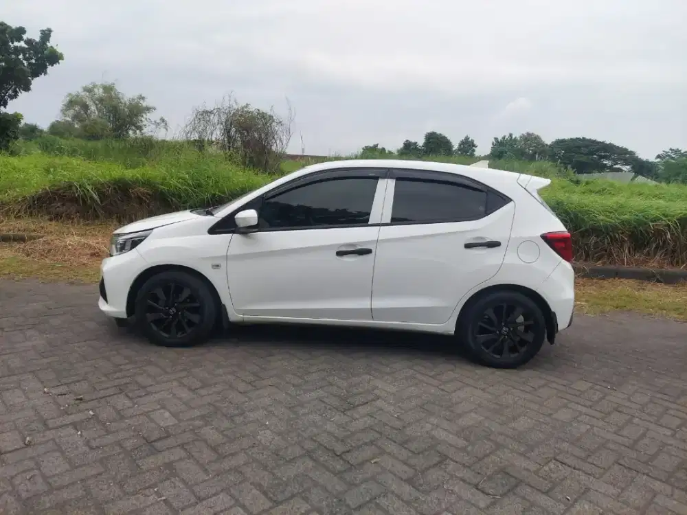 Honda Brio matic 2023