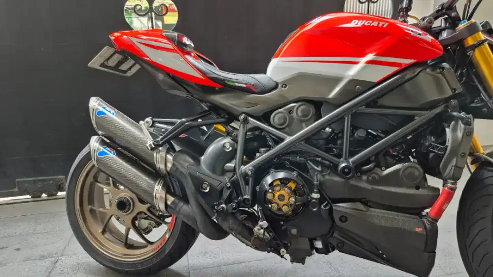 Ducati streetfighter 1098s 2012 asesoris