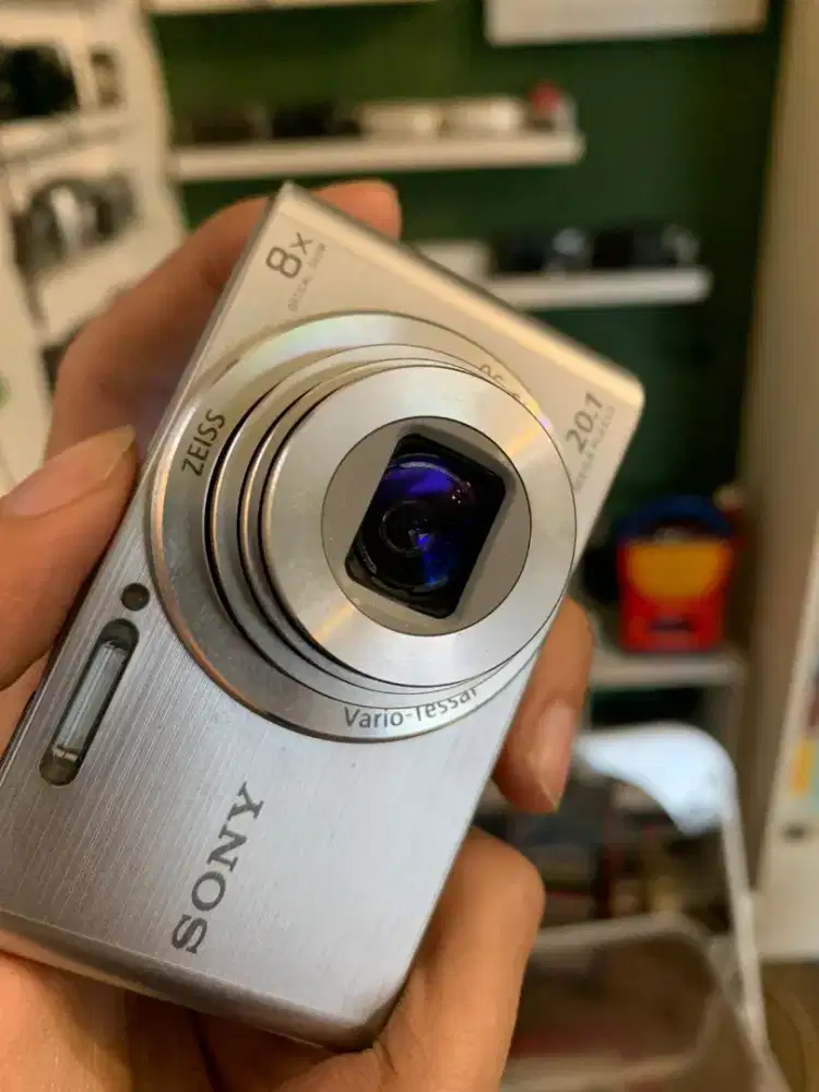 Camera sony dsc w-830 Silver 20.1 Megapixel