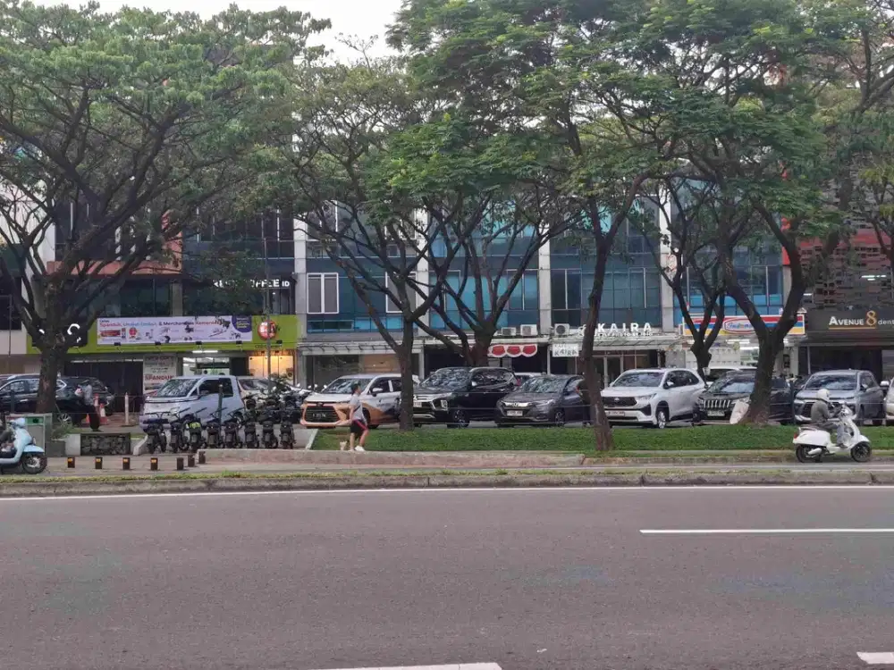 Dijual Ruko 3 lantai di Emerald Avenue1 Bintaro 9
