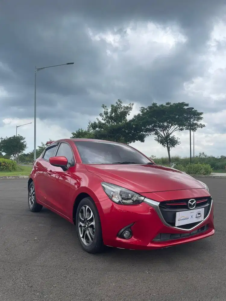 MAZDA 2 SKYACTIVE CVT GT MATIC 2015