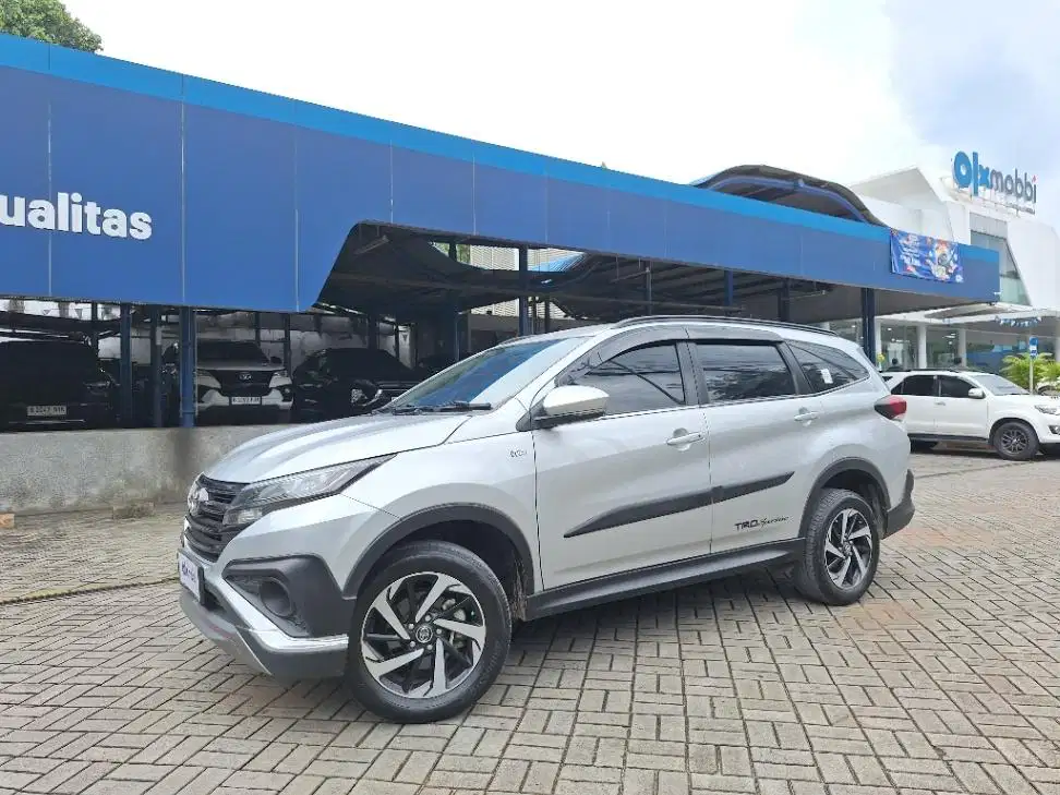 DP MURAH Toyota Rush 1.5 TRD Sportivo Bensin-AT 2018 Silver CTYPB